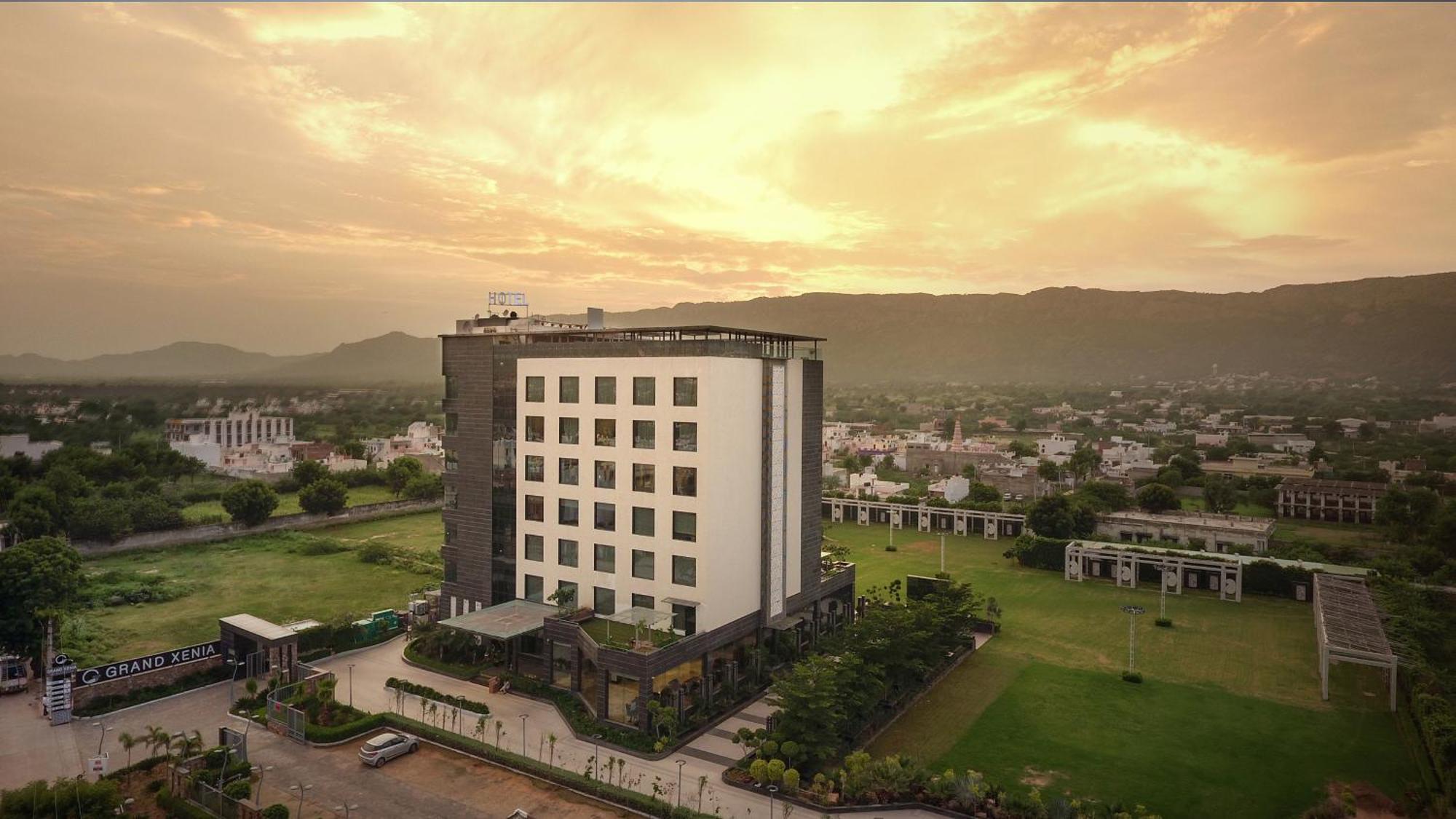 Grand Xenia Hotel Ajmer Exterior foto